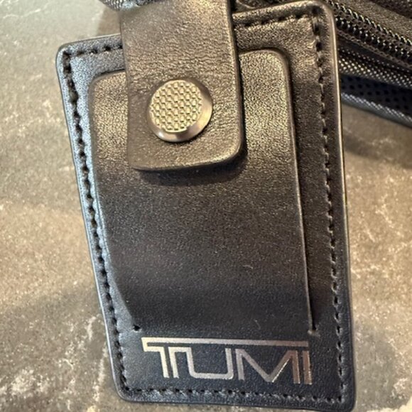 Tumi Alpha 2 - Back Pack - Picture 3 of 5